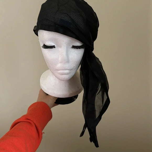 Collectors hat Bonwit Teller by famous designer Don Kline luxury store The Met - Picture 6 of 17